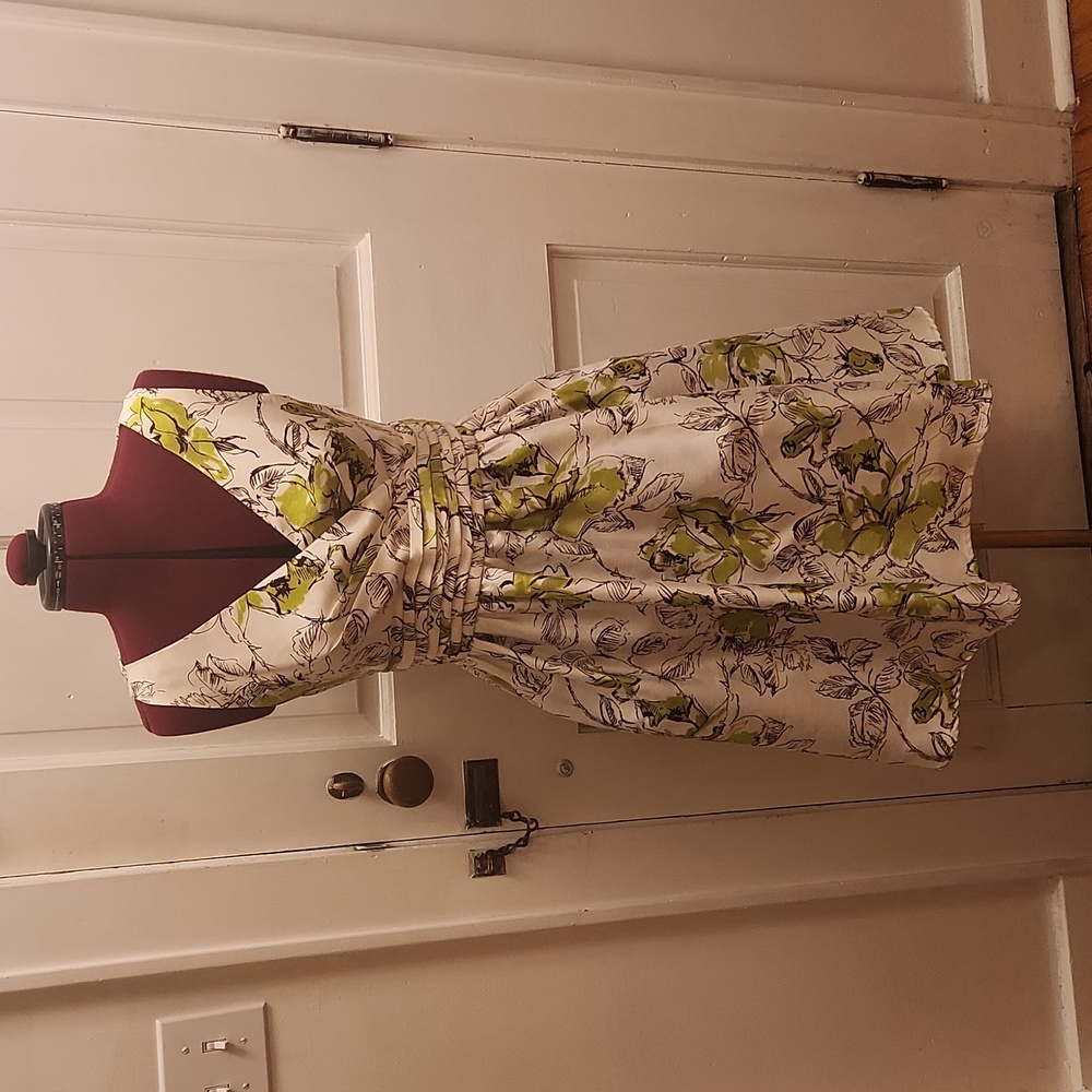 Size 8 fit and flare dress (vintage inspired)